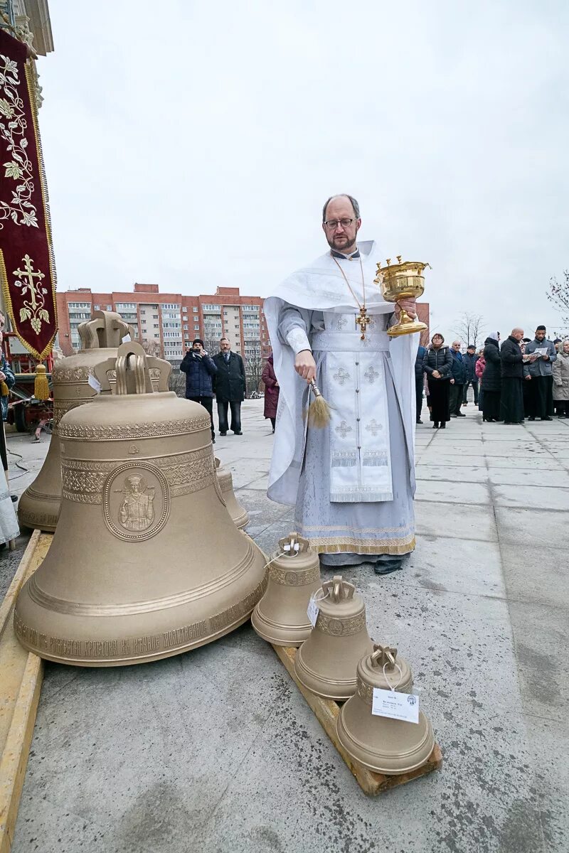 Храм долгоозерная михаила. Храм долгоозерная михаила. Храм архангела михаила на долгоозерной улице. Храм михаила архангела спб на долгоозерной. Храм архангела михаила на долгоозерной 17 спб.