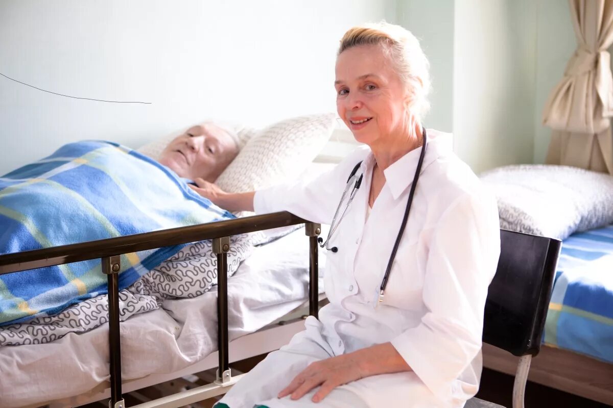 Понятие ухода за больными. Лежачий пациент. Профессиональный уход за больными. Уход за пациентом. Профессиональный уход за больными.