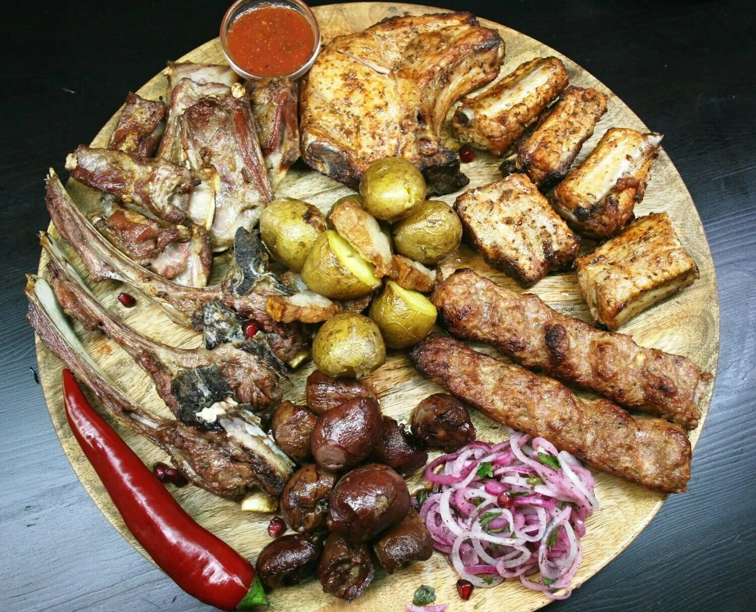 Тандыр кабоб узбекский. Кебаб баранина. Тандыр кабоб узбекский. Тандыр кабоб. Тандыр кабоб.