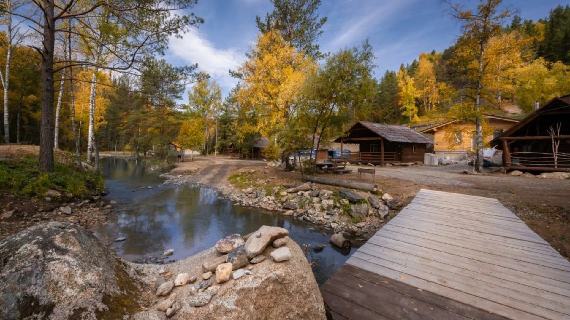 Домик в лесу. Модульный отель. Вид на лес. Лесная рапсодия линтульская аллея, 1, посёлок ильичёво. Дом в лесу.