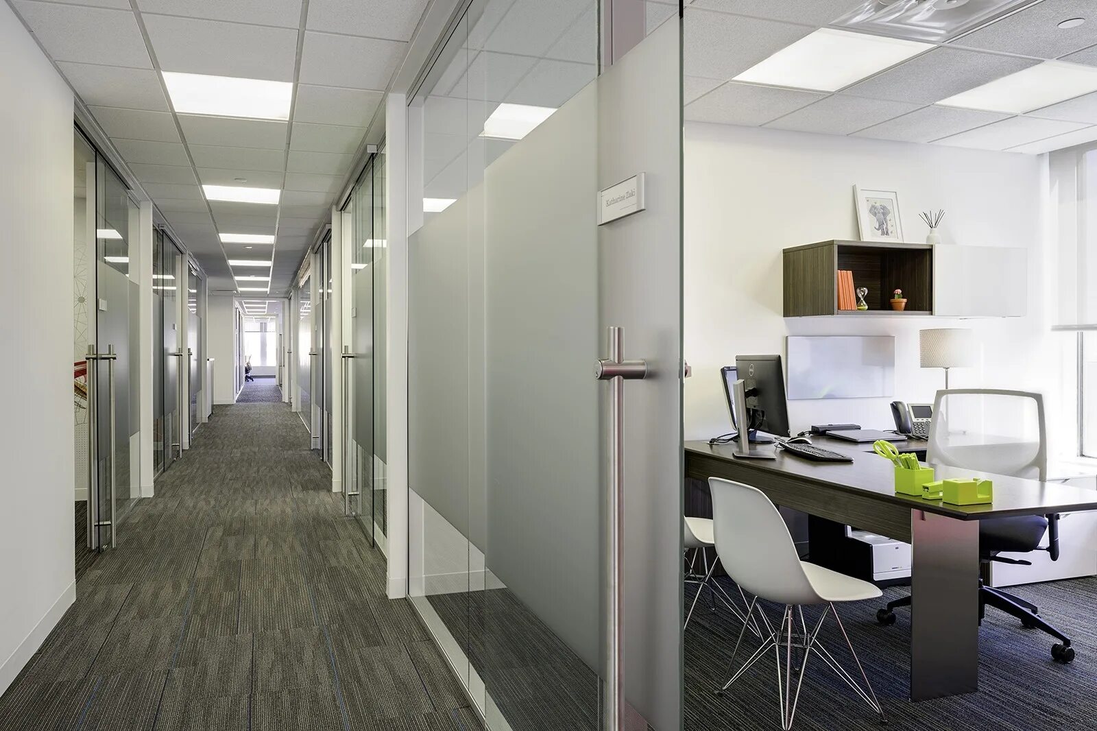 Ул. Магазин 50 квадратных метров. Офис 1 этаж. Калужское шоссе, 23-й километр, 14с2. Тушинская 10.