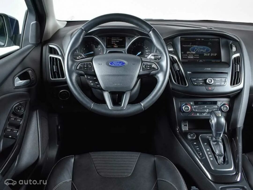 Форд фокус 3 поколения. Форд фокус 2016 салон. Форд фокус 3 Рестайлинг. Ford Focus 3 Рестайлинг седан Титаниум. Форд фокус 3 количество