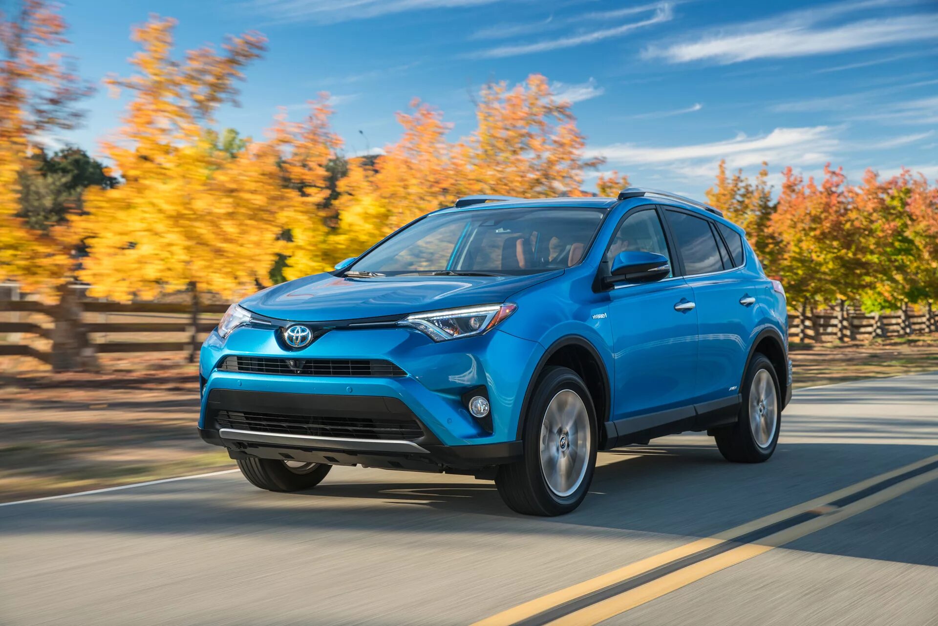 Toyota rav4. Тойота рав 4 2017. Toyota rav4 Hybrid. Рав 4 2015. Тойота рав новосибирск