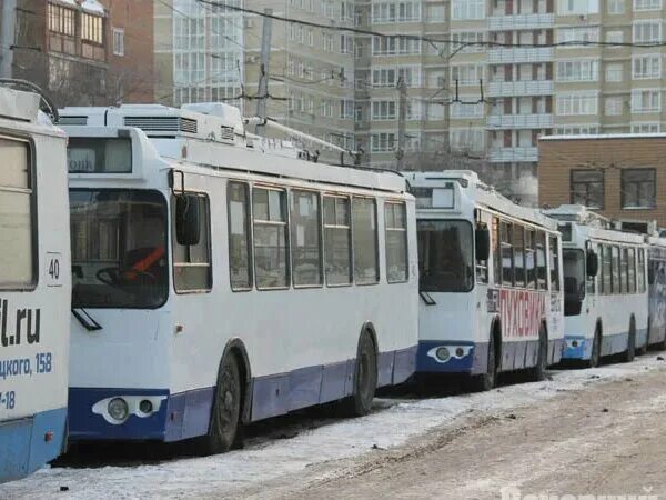 Новые троллейбусы в 2024 году. Троллейбус Адмирал в Омске 2024 год. Троллейбус Адмирал 2023. Новый троллейбус. Старый троллейбус.