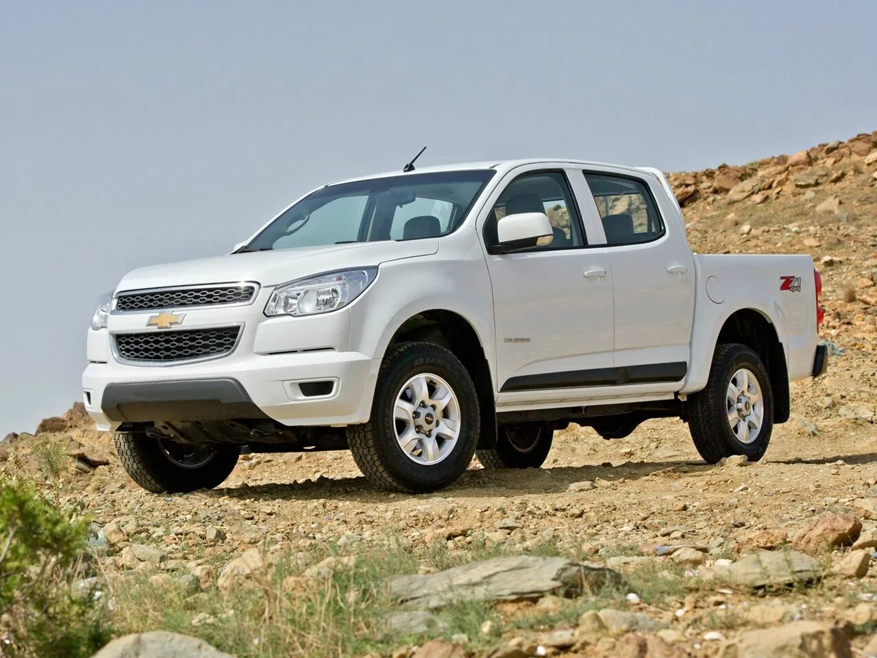 Пикапы цена характеристики. Chevrolet Colorado 2012. Шевроле Колорадо 1 поколение. Пикап Chevrolet Colorado. Пикап Шевроле Колорадо 2012.