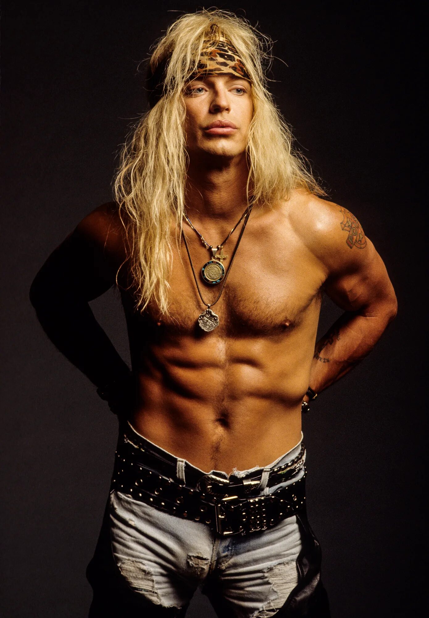 Bret Michaels 1993. Брет Леслии. Брэт Аззар. Брет Майклс 2022.