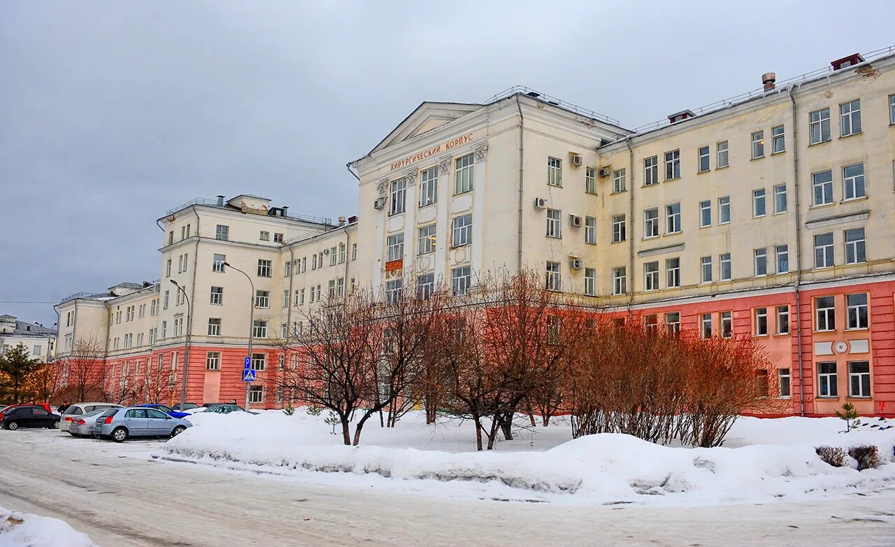 Стационары новокузнецка. Горбольница Новокузнецк. Первая городская больница 1 Новокузнецк. Гор больница номер 1 Новокузнецк. Горбольница 1 Новокузнецк хирургический корпус.