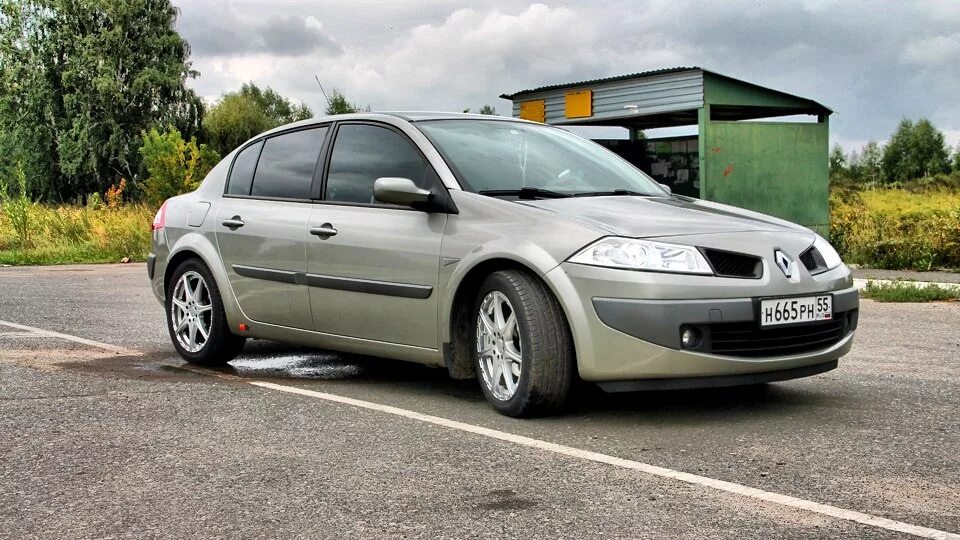 Рено меган 2 драйв 2. Renault megane 2. renault меган 2. renault megane 2 sedan. reno megane 2 седан.