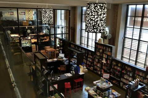 Самый красивый книжный магазин в санкт петербурге