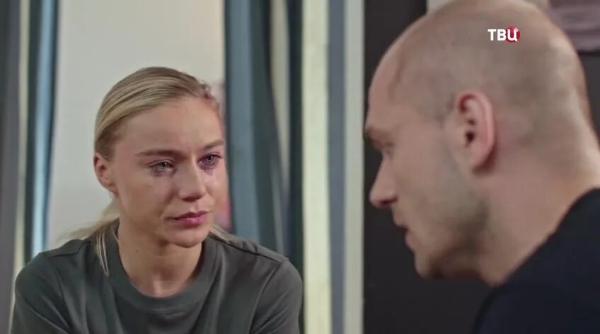 Последняя жертва джеймс мосс. Арина постникова мелодрамы. Синдром жертвы сериал 2021. 1 серия. Арина постникова синдром жертвы.