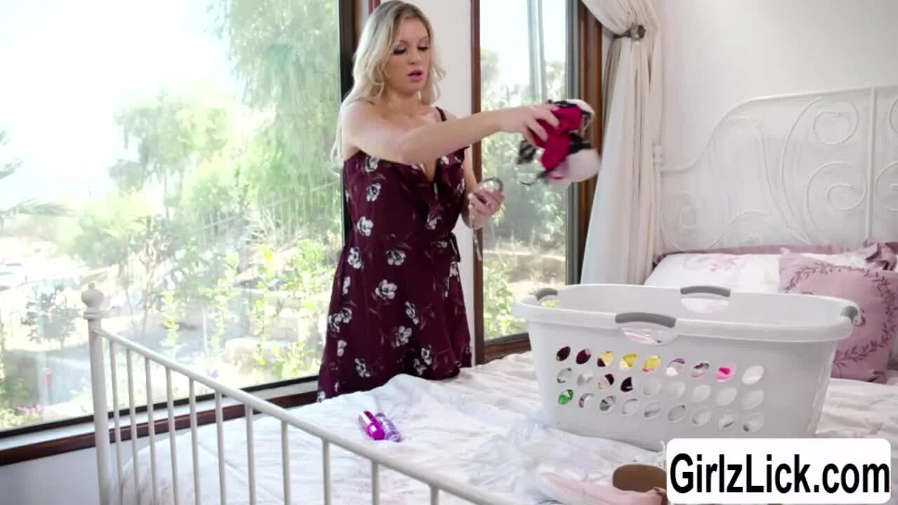 When dad is away ii kenzie taylor. Scarlett sage 2025. olive glass, kenzie taylor - stepmoms arrangement. busty blondie kenzie taylor mounts a huge prick family strokes). mommysgirl scarlett&#039;s stepmom offers her body as grad gift.