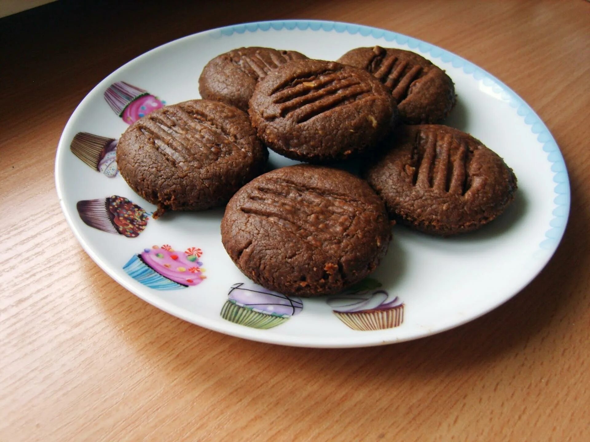 Шоколадное печенье. Печеньки с шоколадом. Домашние шоколадные печенья. Печенье с какао.