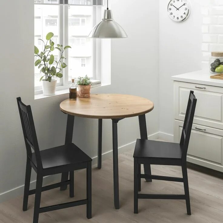 Table bad small