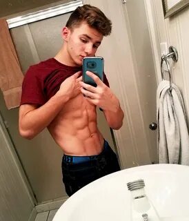 Abs Mirror Selfie - Download the perfect mirror selfie pictures. 