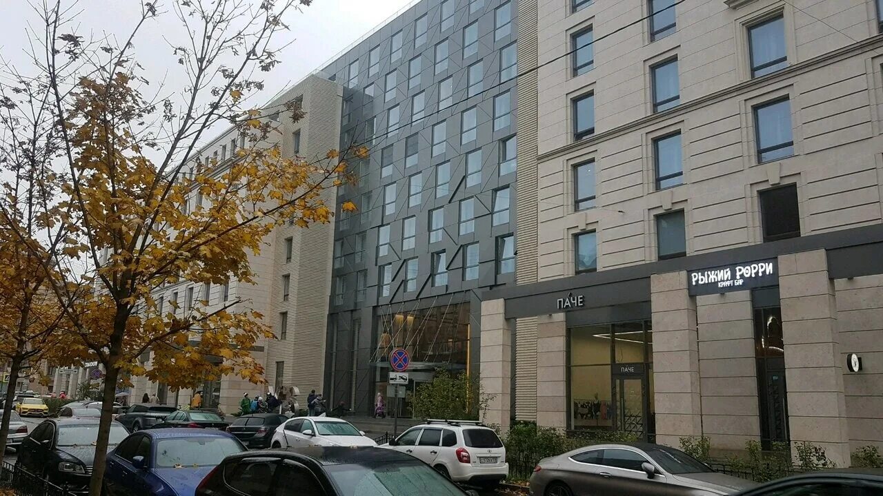 Социалистическая 21 санкт петербург. Социалистическая 21 санкт-петербург отель yes. апарт отель yes на марата санкт-петербург здание. санкт-петербург социалистическая 21 апарт-отель изнутри.