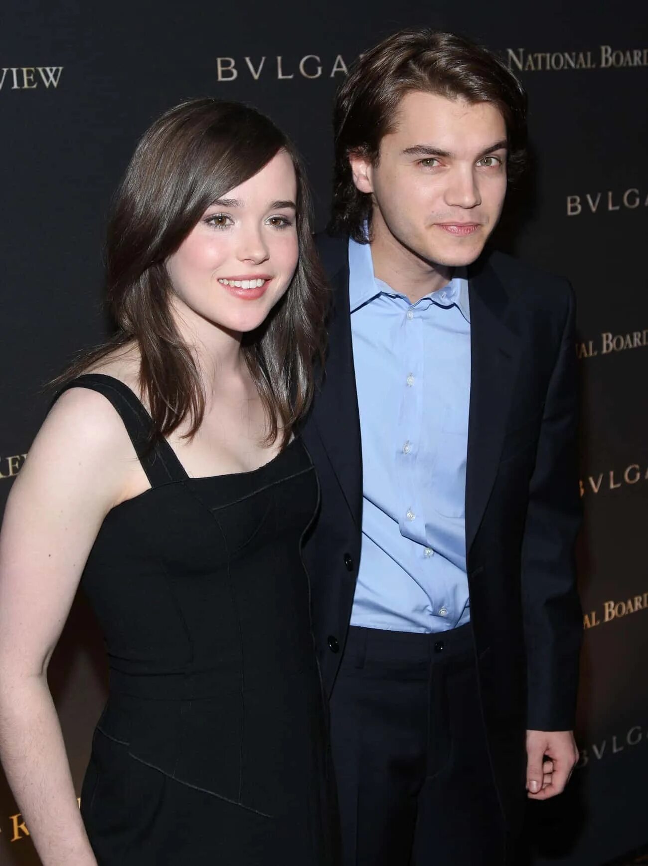 Эль фаннинг я сэм. Emile has never been. Саманта смит актриса сверхъестественное. Я сэм обложка. Juno temple with boyfriend.