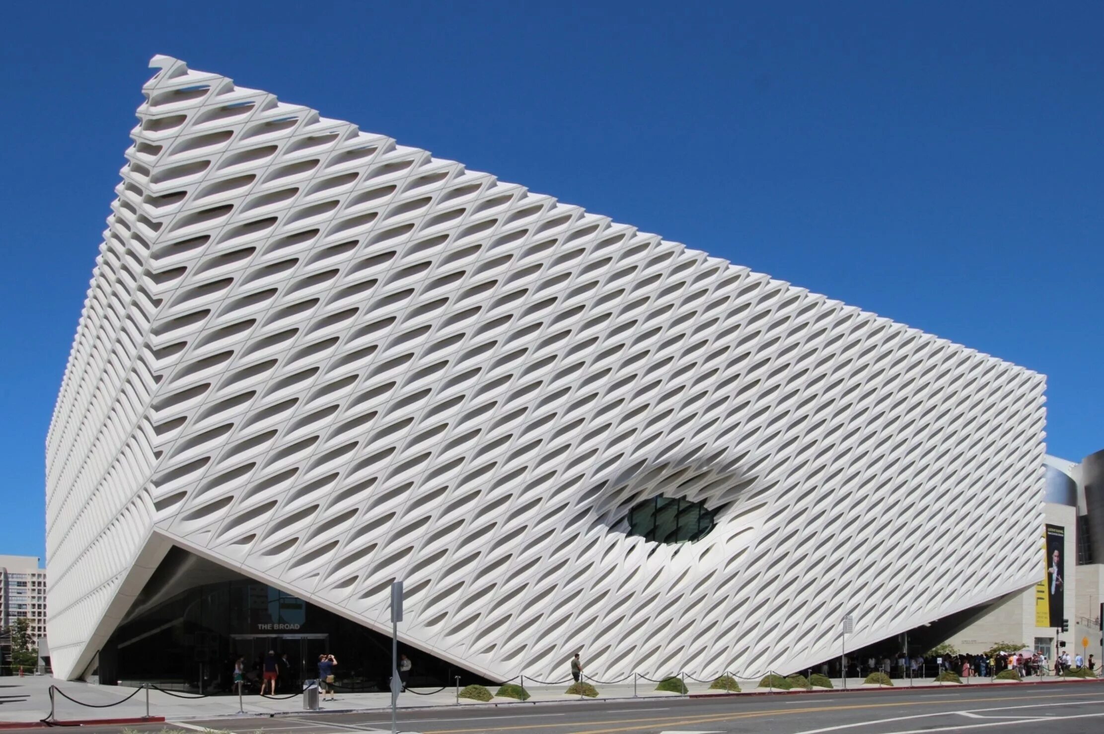 The broad Museum Лос-Анджелес. Glass Fiber reinforced Concrete. GFRC (Glass Fiber reinforced Concrete) Projects by Willis Construction. Архитектурный бетон фибробетон.