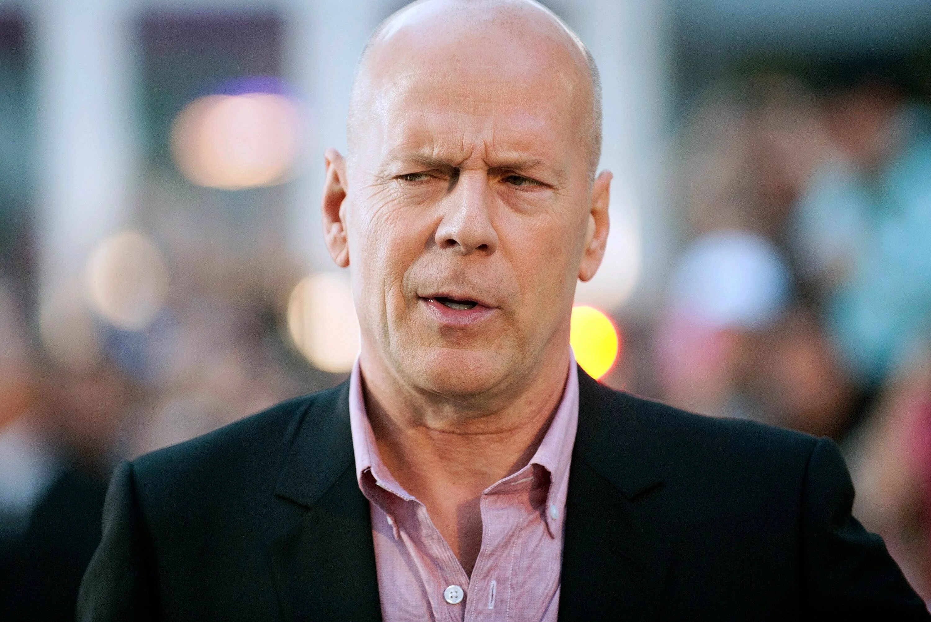 Брюс сейчас. Брюс уиллис. актер брюс уиллис. walter bruce willis. шрус виллиса.