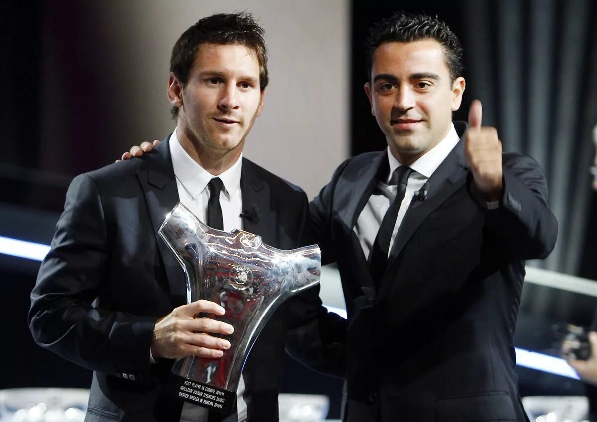 Лучший игрок УЕФА. Messi UEFA best Player 2015. Лучший игрок Европы 2014 2015. Лучший игрок года УЕФА. Игрок года 2015