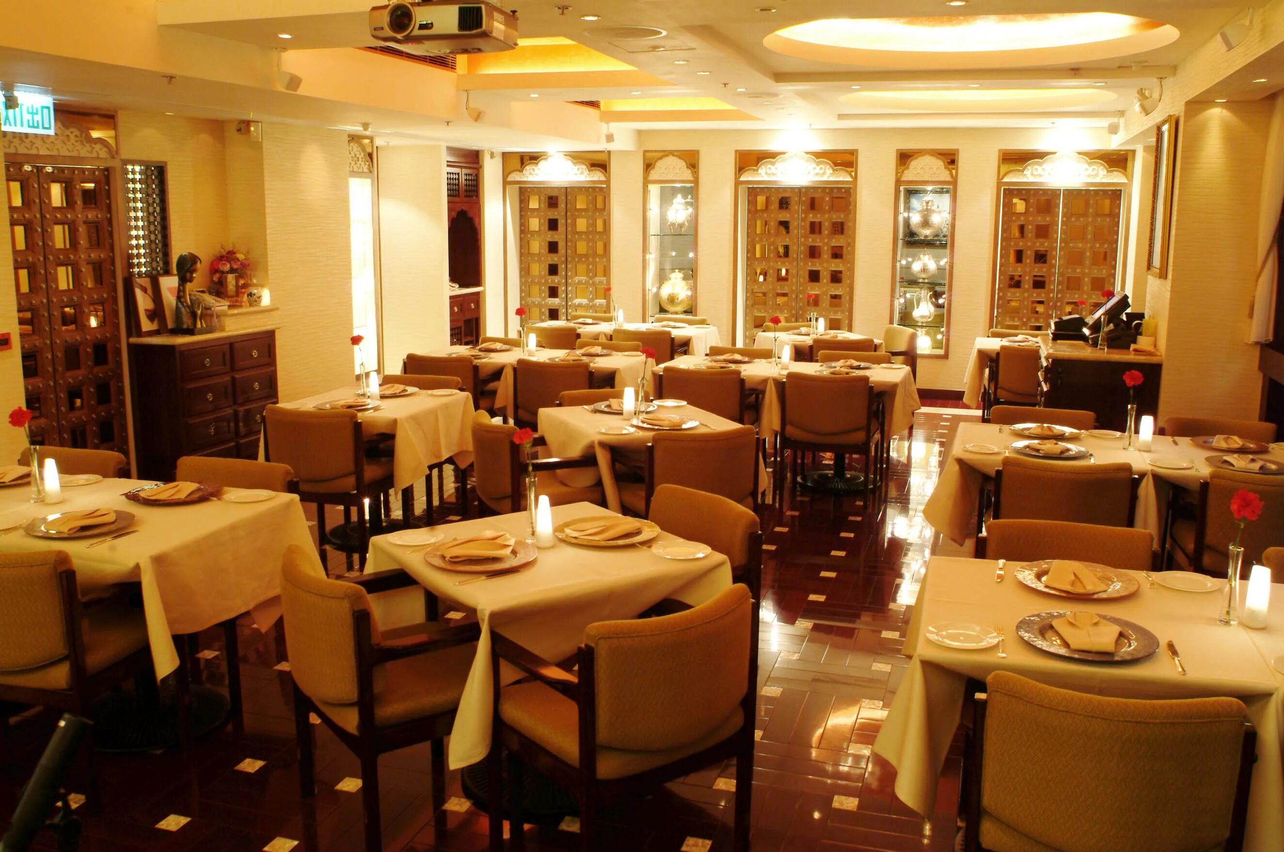 Селенге ресторан. Тандур ресторан санкт-петербург. мираки ресторан. indian restaurant. ресторан монк.