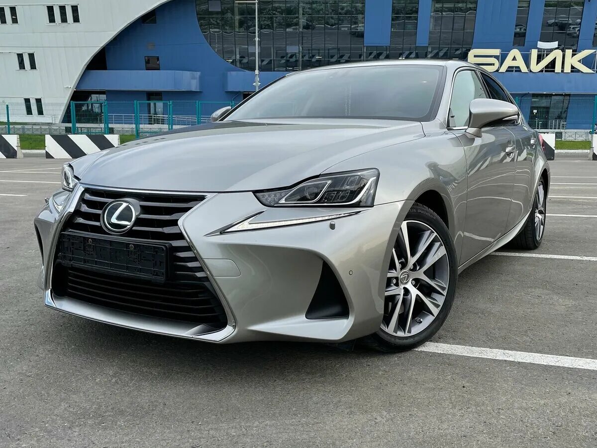 Купить лексус в иркутске. Лексус ИС 300 2018. Лексус is 300 2018. Lexus is 300 2018 серый. Lexus is универсал серый.