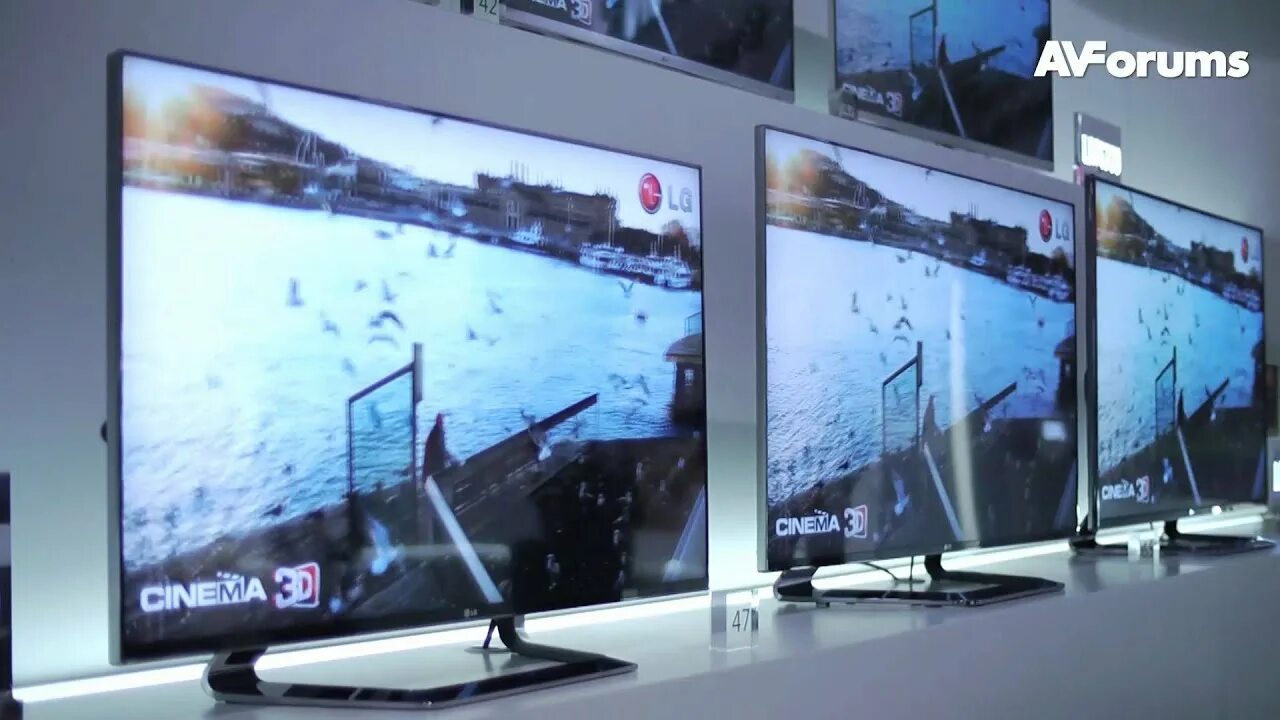 Телевизор LG 2012 Smart TV. LG OLED 2012 телевизоры. 50 Vs 55 дюймов. 55 дюймов сравнение