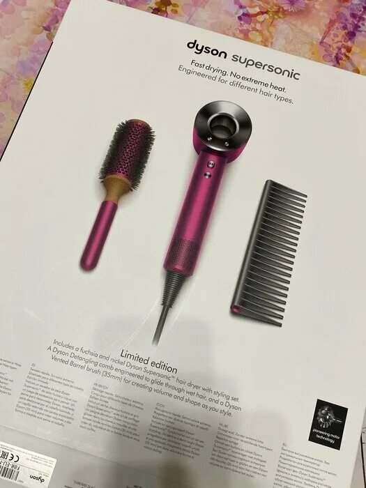 Dyson фен Limited Edition. Фен расческа Дайсон. Дайсон суперсоник расческа. Фен щетка Dyson. Дайсон фен расческа