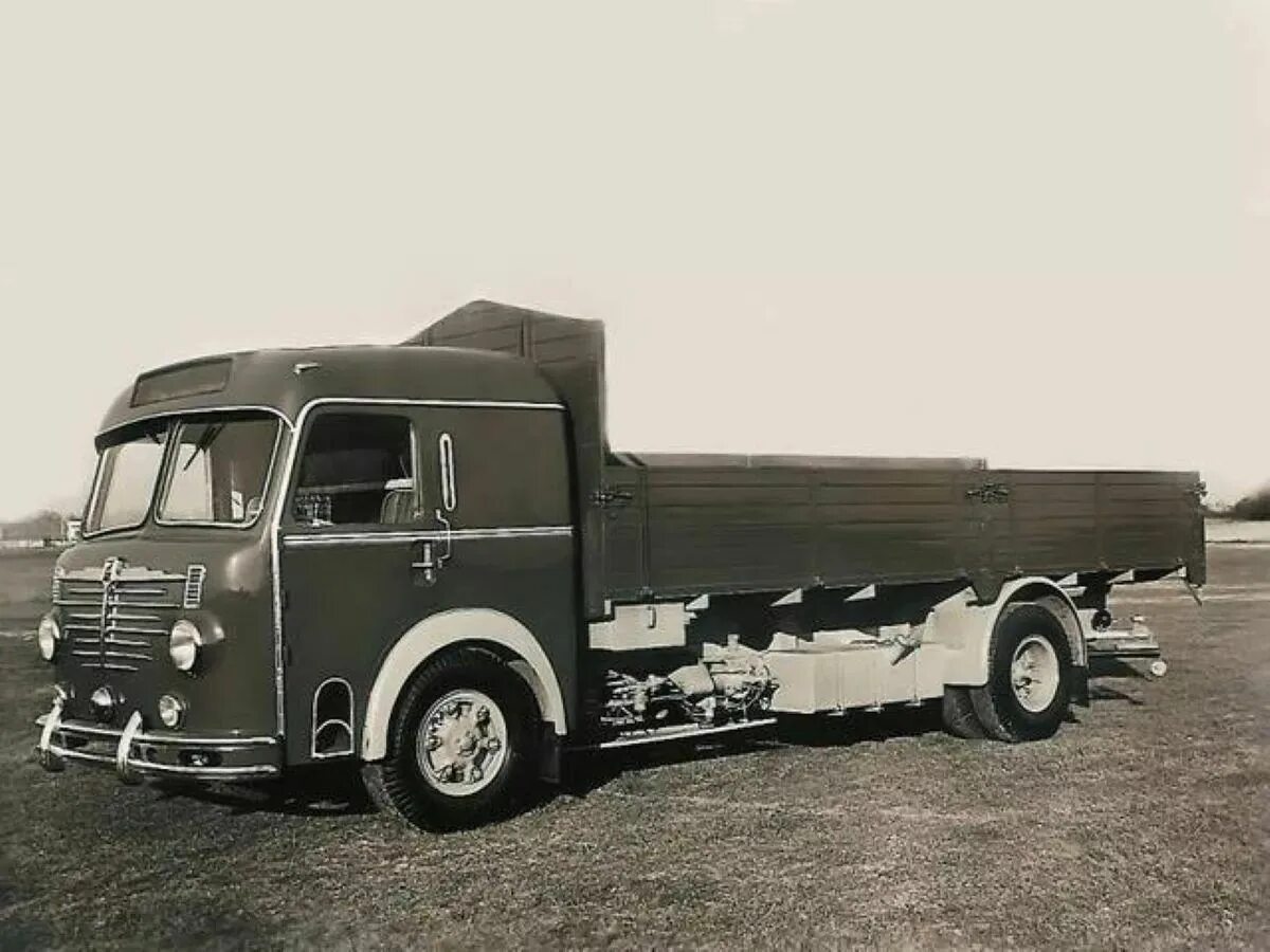 Грузовичков автобус. Немецкий грузовик Бюссинг. Бюссинг грузовик вермахта. Грузовик Bussing-Nag 900. Бюссинг грузовик 1918.