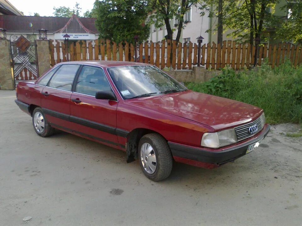 Ауди 100 1983г. Ауди 100 1983. Ауди 80 и 100. Ауди 100 83 года. Ауди 100 83.