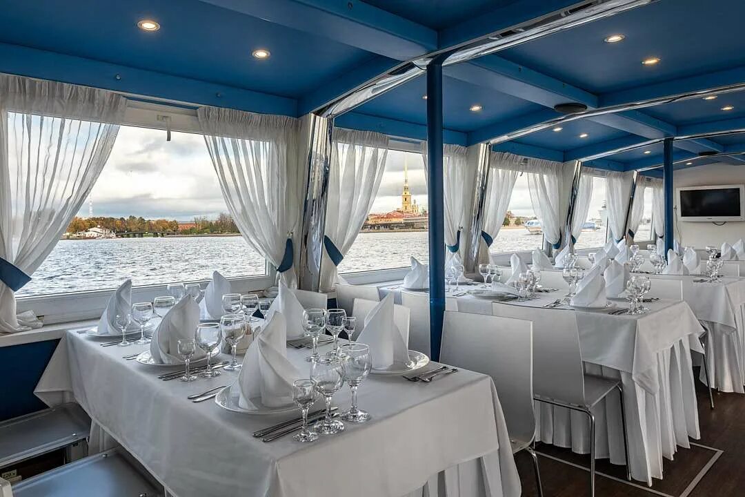 Жемчужина теплоход банкет. Аренда теплохода на др teplohodspb. Теплоход император уфа. Теплоход гранд фонтанка спб. Теплоходы на печоре.