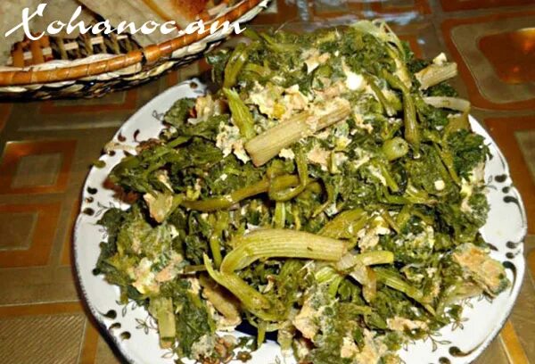 Шушан сибех. Мандак армянский зелень. Армянская трава мандак. Морковник шушан. Сибех трава.