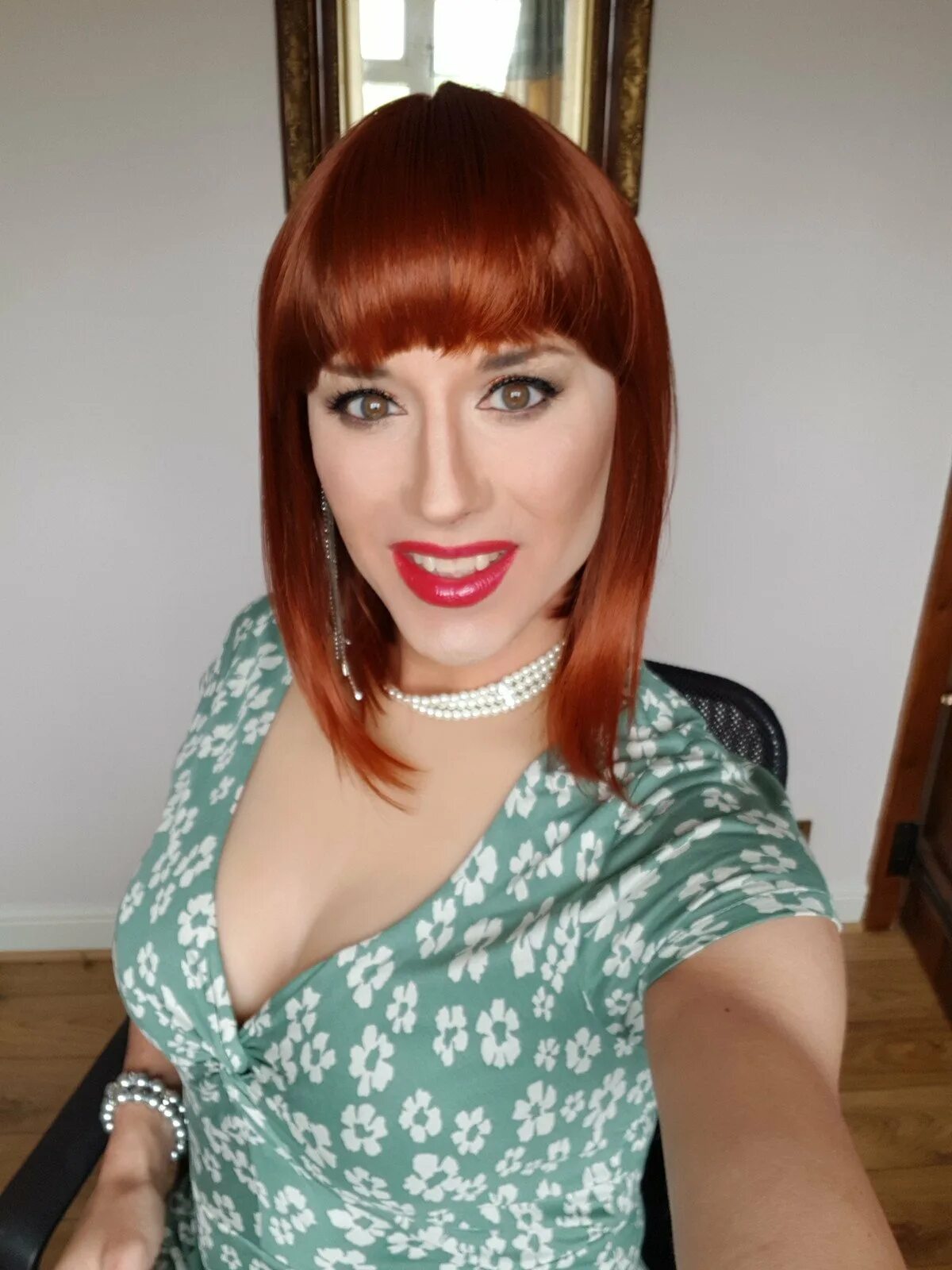 Красивый макияж для кроссдрессера. Шоу feminized husband. Кроссдрессер с подружкой. Мама трансик. Кроссдрессер с подружкой.