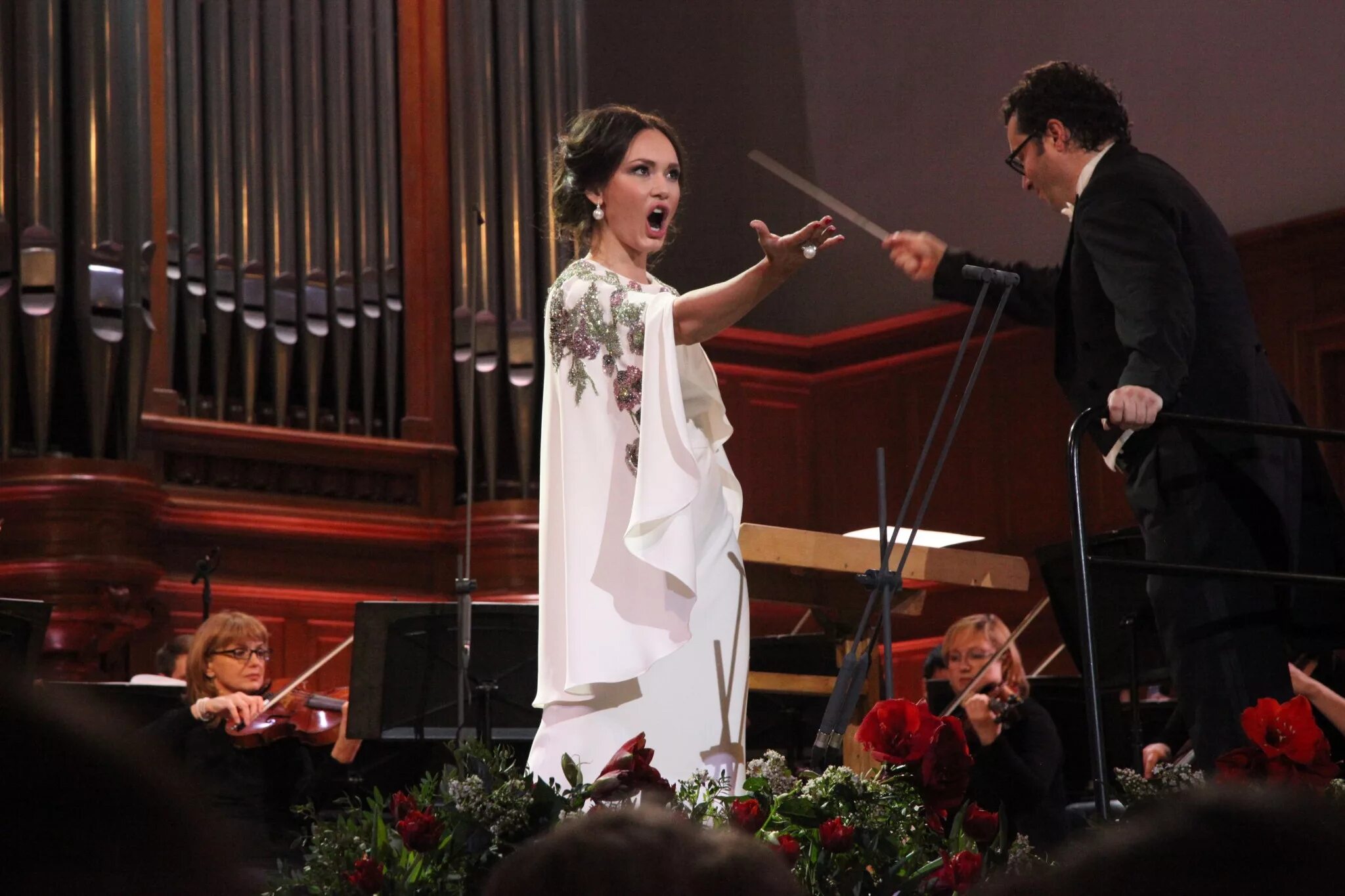 Семья оперных певцов. Ильдар абдразаков. Оперная певица аида гарифуллина. Оперный певец юсиф эйвазов. Семья оперных певцов.