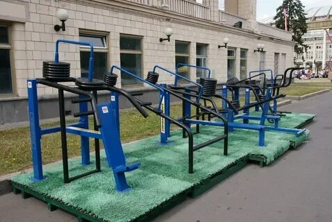 Уличная тренажерная площадка