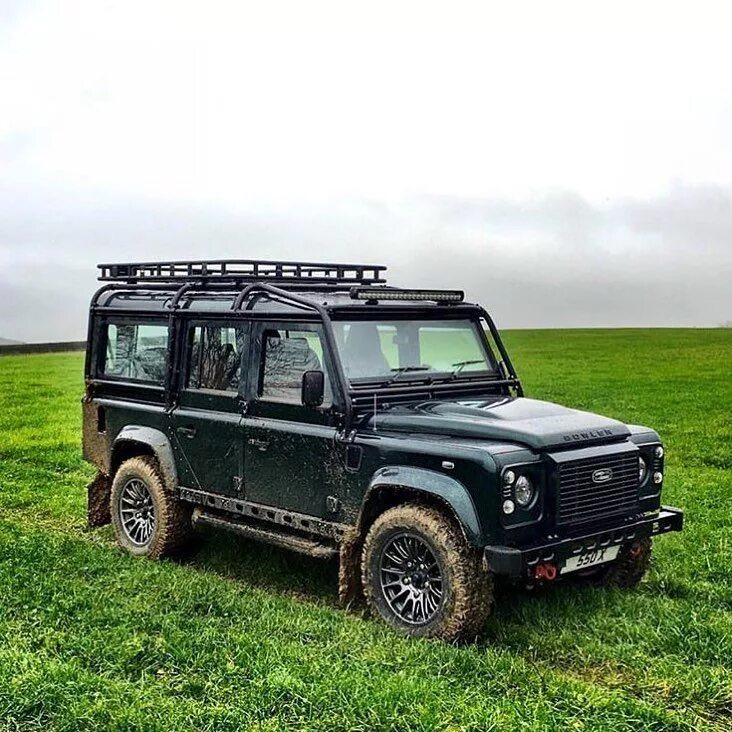 Lr defender. Ленд Ровер Дефендер 110. Ленд Ровер Дефендер 90 110. Ленд Ровер Дефендер 2018. Ленд Ровер Дефендер 110 2018.