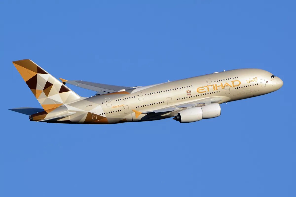 Etihad airways. Airbus a380. А380 этихад. Авиакомпания оаэ etihad airways. Etihad a321 neo.