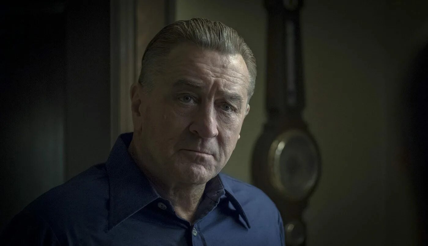 Роберт де ниро области тьмы. Батя де ниро. Роберт де ниро 1997. Роберт де ниро 2022. Ирландец 2019.