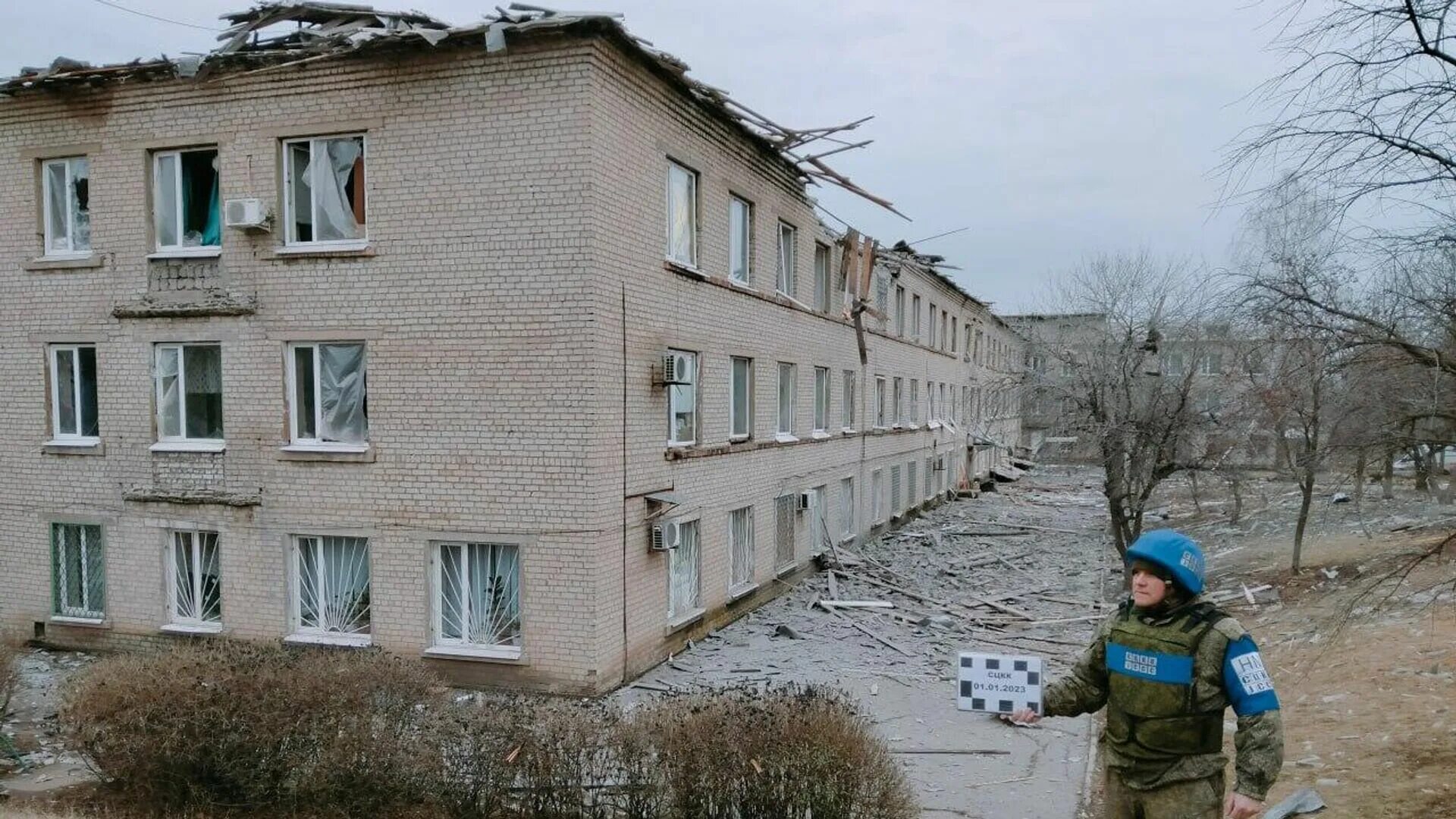 Электроизолятор поселок московская область. Первомайск лнр. Первомайск луганская область. Первомайск лнр. Лнр первомайск обстреляли больницу.