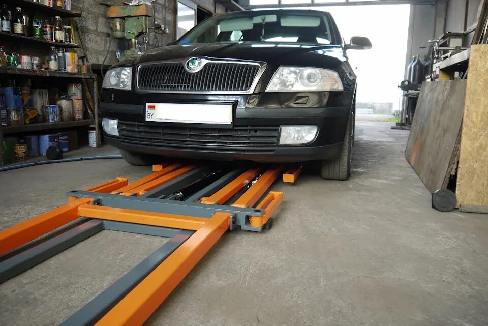 Подъемник для авто своими руками в гараж. Самоделки для гаража подъемник. Подъёмник автомобильный для гаража. Подъемник для авто своими руками в гараж. Подъемник для авто своими руками в гараж.