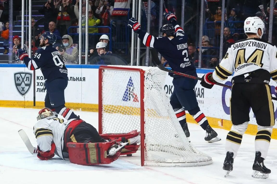 Уральское дерби 2021. Уральское дерби фильм 2021 марк. Уральское дерби. Уральское дерби 2021. Хк трактор 2022.