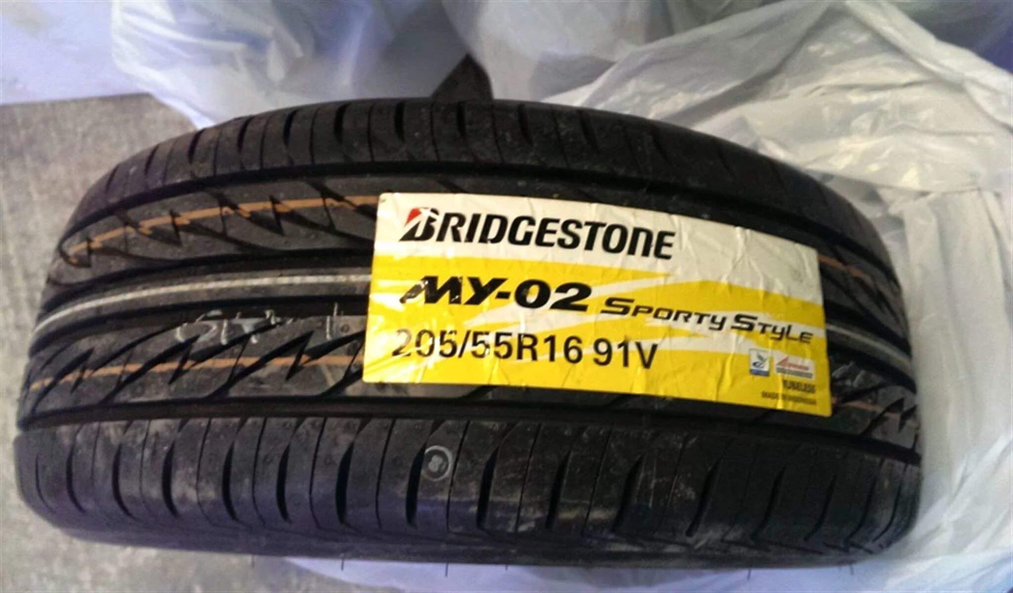 Bridgestone my-02 sporty Style 205/55 r16 91v. Bridgestone my-02 sporty Style. Летняя резина 205/55 r16. Bridgestone летние 205 55 r16. Купить шины недорого 205 55 r16