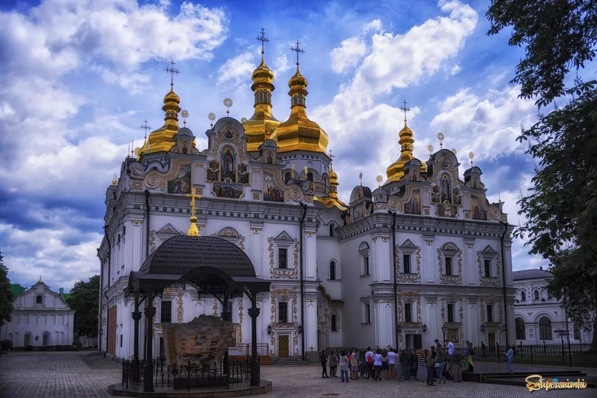 успенский собор киево-печерского монастыря 1073. храм киево печерской лавры. успенский собор киево-печерского монастыря. храм киево печерской лавры. храмы киево - печерской лавры.