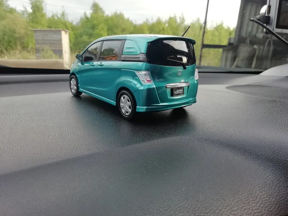 Honda spike купить. Honda freed Spike 4wd. Хонда Фрид Спайк 4 ВД. Хонда Фрид Спайк гибрид. Хонда Фрид Спайк 2021.