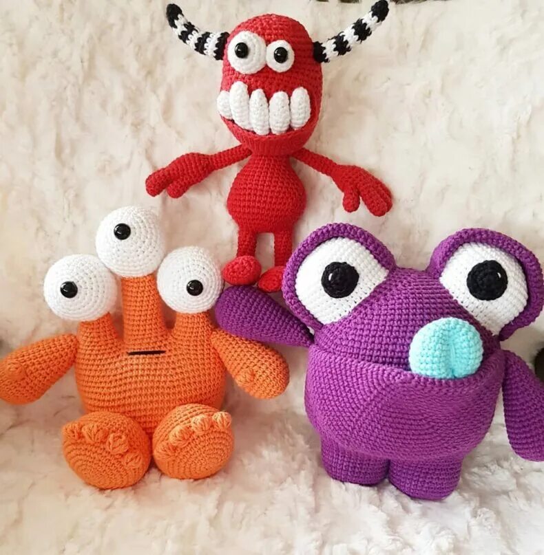 Вязание мягких игрушек для начинающих. Игрушки крючком. игрушки амигуруми для начинающих. вязаные игрушки для начинающих. игрушки крючком для начинающих.