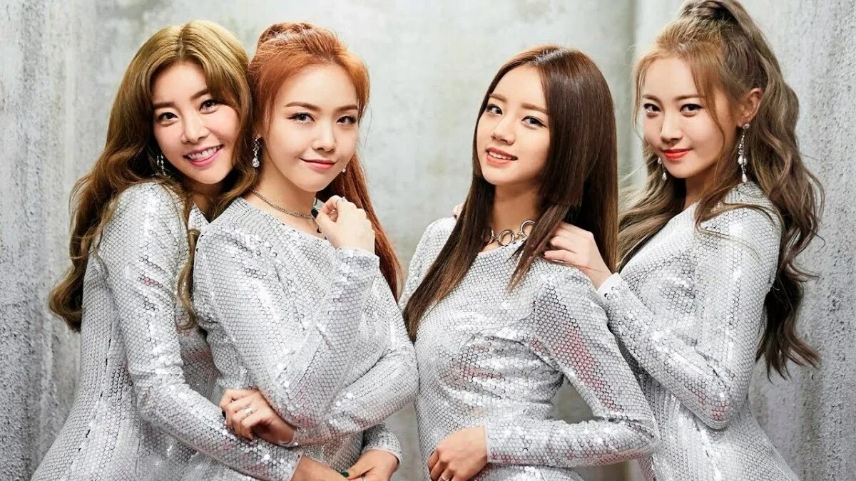 Girls day names. Группа f(x) vs t-ara фото. Girls day names. Girls day names. Группа girl s day участницы.