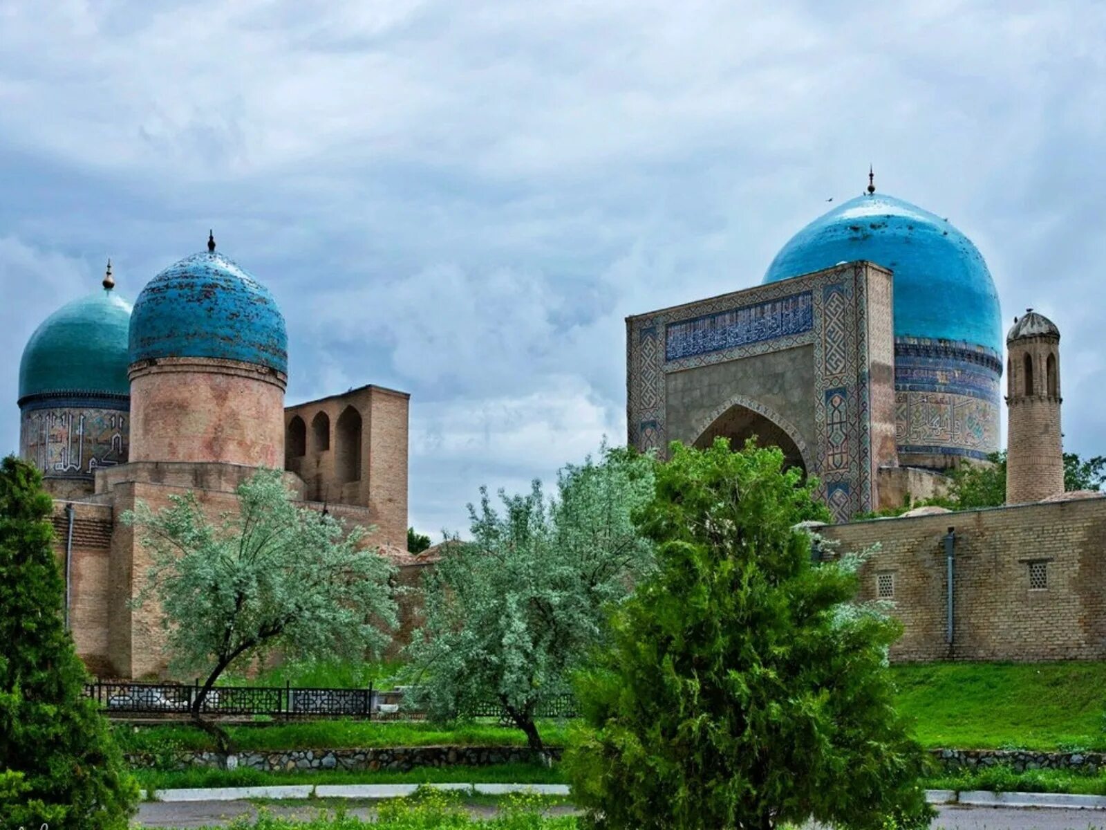 Самарканд шахрисабз. Шахрисабз узбекистан горы. Мечеть в шахрисабзе. Мечеть кок-гумбаз. Кашкадарья шахрисабз.