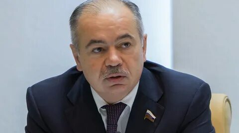 Умаханов
