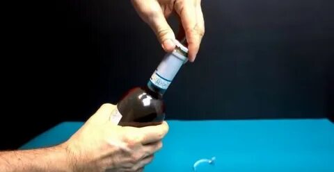 Как открыть бутылку зажигалкой