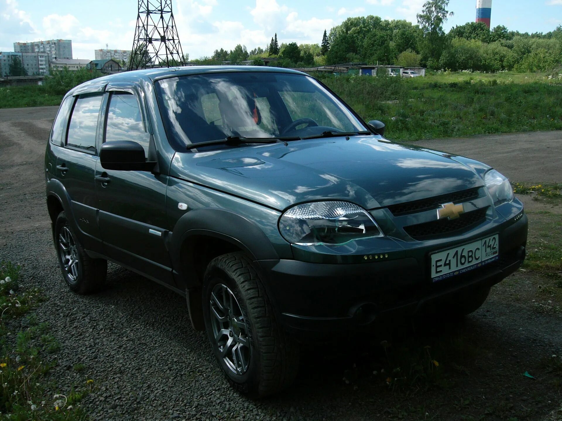 2123 цвета. Цвет Сочи 360 Нива Шевроле. Цвет 690 Нива Шевроле. Niva Chevrolet цвет Сочи. Нива Шевроле мурена.