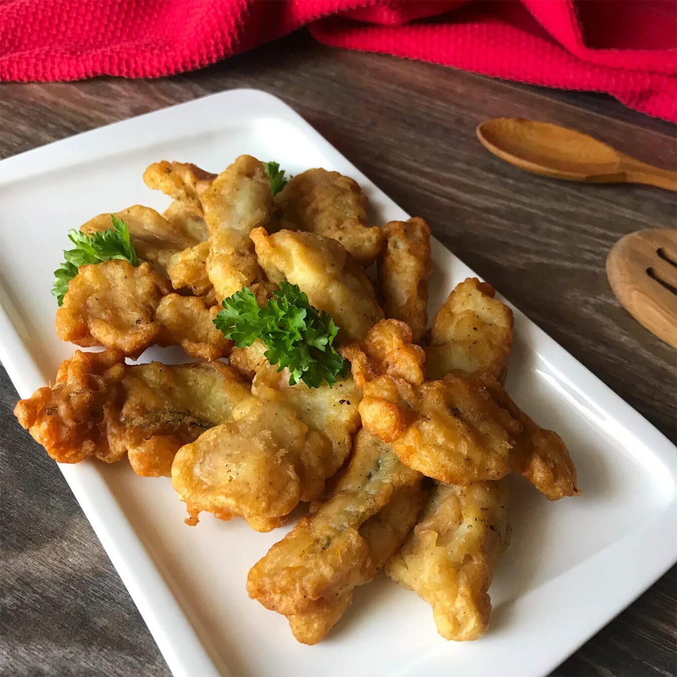 Судак для жарки. Филе судака по бухарски. Судак для жарки. Судак жареный на сковороде. Судак рыба жареная.